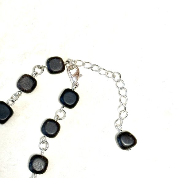 Genuine Black Agate Short Necklace, Gemstone Cube & Cute Slim Cat Pendant - Picture 9 of 12